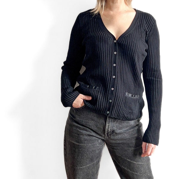 Haut pull cardigan côtelé noir Esprit vintage, pull boutonné côtelé noir minimaliste des années 1990, cardigan ajusté, fabriqué à Hong Kong