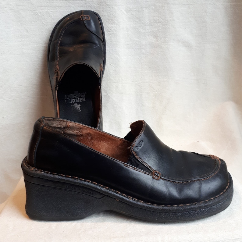 hush puppies slip on womens