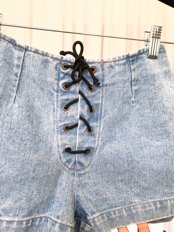 90s Vintage Short Denim Shorts by Stone Jeans, si… - image 4