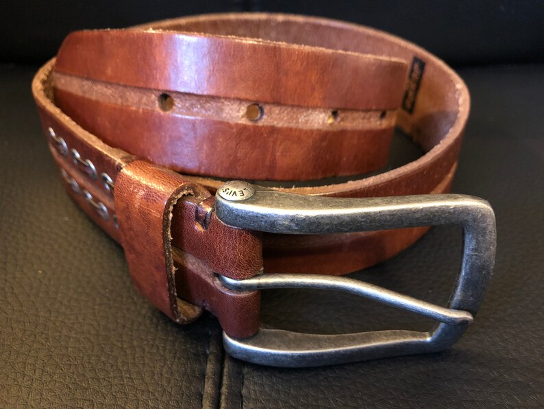 levi's genuine leather belt