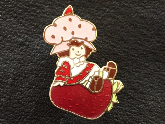 Vintage 1981 Raspberry Tart Brooch Pin~Cloisonne~A.G.C.~Strawberry Shortcake Set