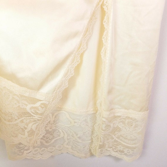 Vintage Maidenform Half Slip Nude Beige Womens M … - image 3