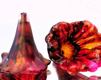 NIEUW in Studio: X-Large Lily Lucite-bloemkralen met ruches (2 stuks) - Frosted