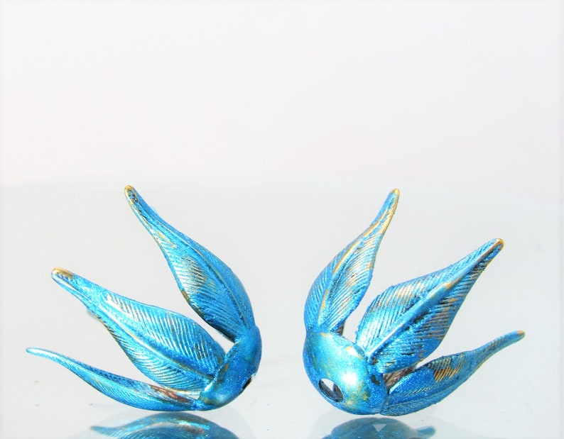 Large, x2 pcs New in Studio Vintage Bella Blue Hand Mixed Patina 5-Petal Rose Leaf Bead Caps