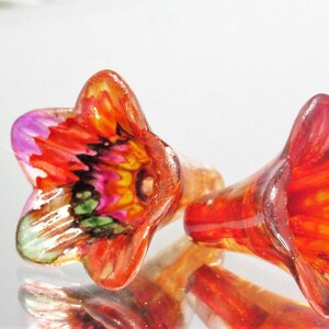 NEW COLORS:   -Hand Painted Lucite Flower Beads