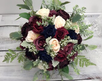 winter bridesmaid bouquets