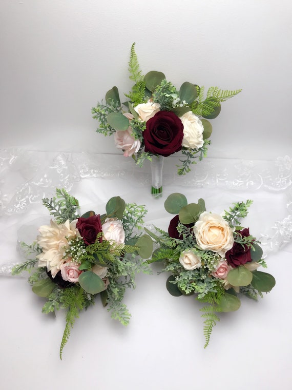 bridesmaid bouquets burgundy