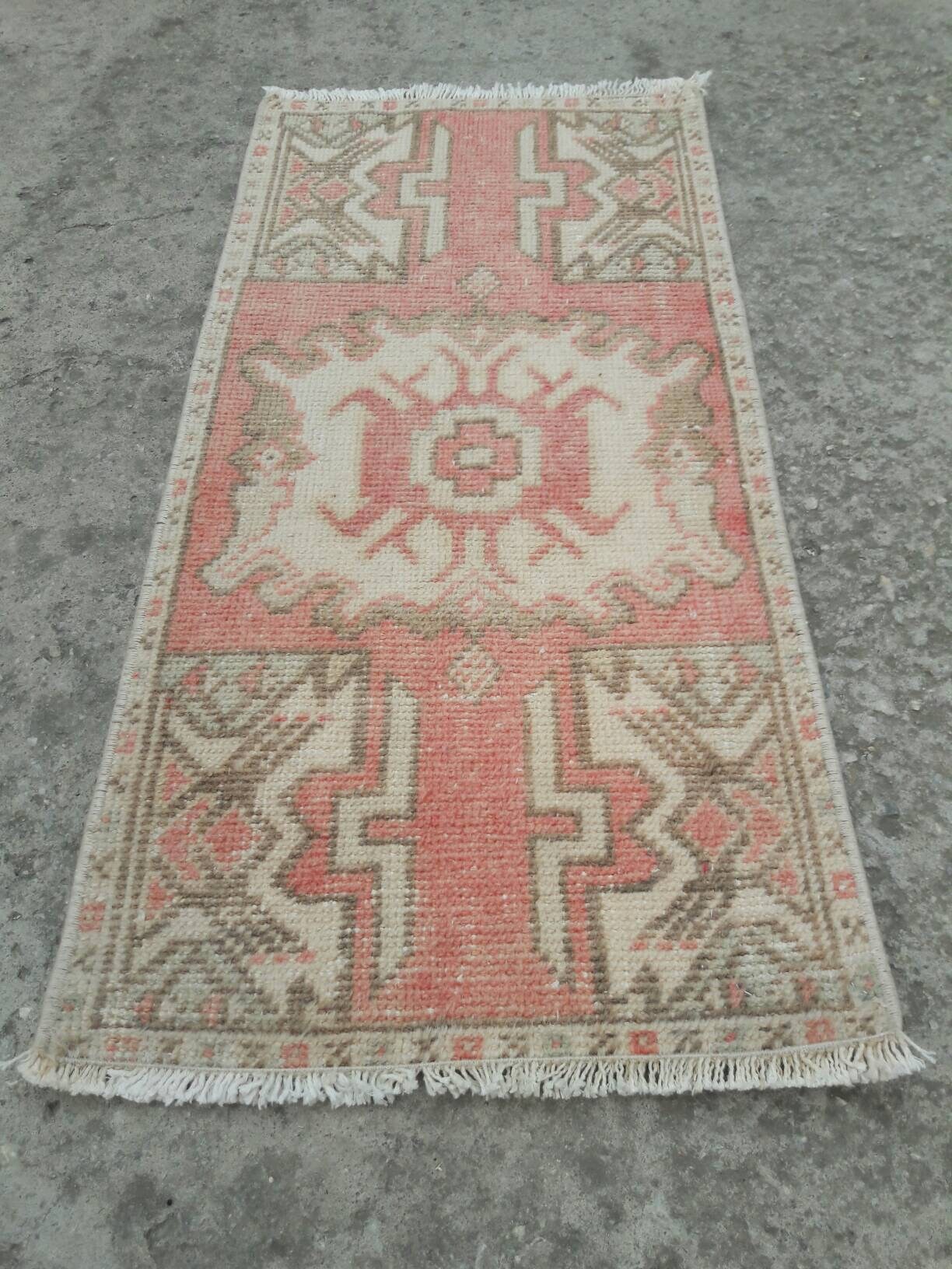 Turkish Small Rug FKF441 Oushak Mat Rug,Bathroom Rug,Bath Mat,Door Mat,Vintage Handmade Rug,Welcome Mat 2'6x3'6 Anatolian Rug,Oushak Rug Turkish Small Rug FKF441 Oushak Mat Rug,Bathroom Rug,Bath Mat,Door Mat,Vintage Handmade Rug,Welcome Mat 2'6x3'6 Anatolian Rug,Oushak Rug