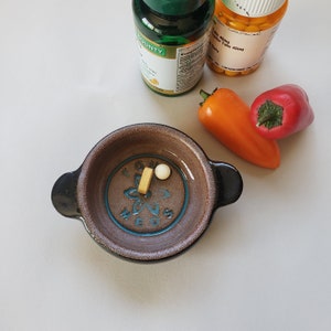 Handgefertigte Pillenspender Pille Schale Meds Dispenser Vitaminschale Pill Servierer