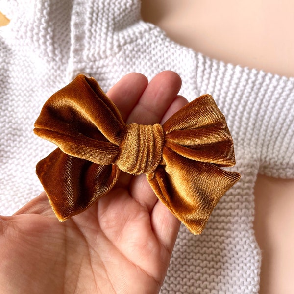 Warm Butterscotch Hair Bow, Handtied Velvet Fall Hair Bow, Velvet Fall Hair Clip for Toddlers, Velvet Baby Bows, Velvet Baby Bow Headband