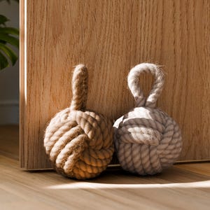 Maritime doorstop in knot look made of rope, Ø 15 cm, 1.5 kg