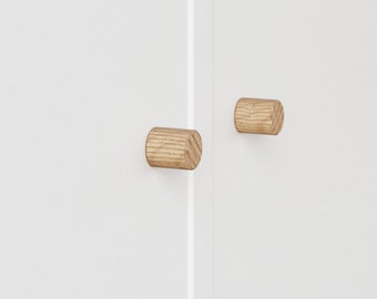 Oak furniture knob, wooden handle suitable for Ikea Kallax door and drawer, handmade door knob, Ø 13 mm, height 15 mm