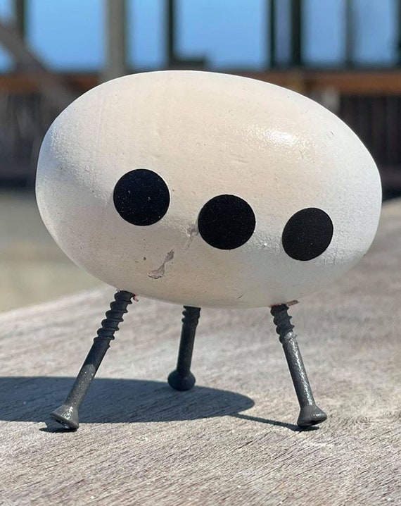 Futuro House Spaceship Egg - Etsy