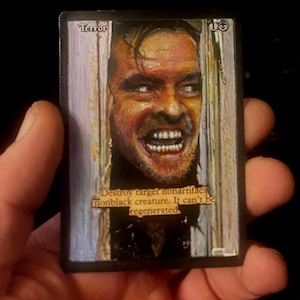 Obra de arte original alterada de Magic The Gathering, terror, pantano, negro, brillante, película de terror, Jack Nicholson, Stephen King, acrílicos pintados a mano, realismo