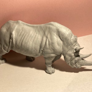 Spitzmaulnashorn - Unbemalt - Animal Den Miniatures - 3D Resin Gedruckt