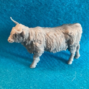 Highland Cow - 3D Resin Printed - Unpainted - Animal Den Miniatures