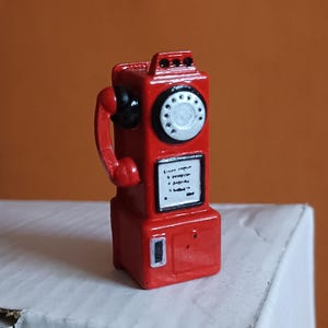 Maßstab 1:12 Retro Münztelefon Replik 3D Modell für Diorama Requisiten Armaturenbrett Puppenhaus