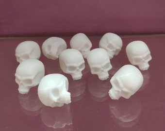 25 mm / lot de 10 têtes de mort miniatures Halloween horreur de table modèle imprimé 3D statue accessoires de diorama