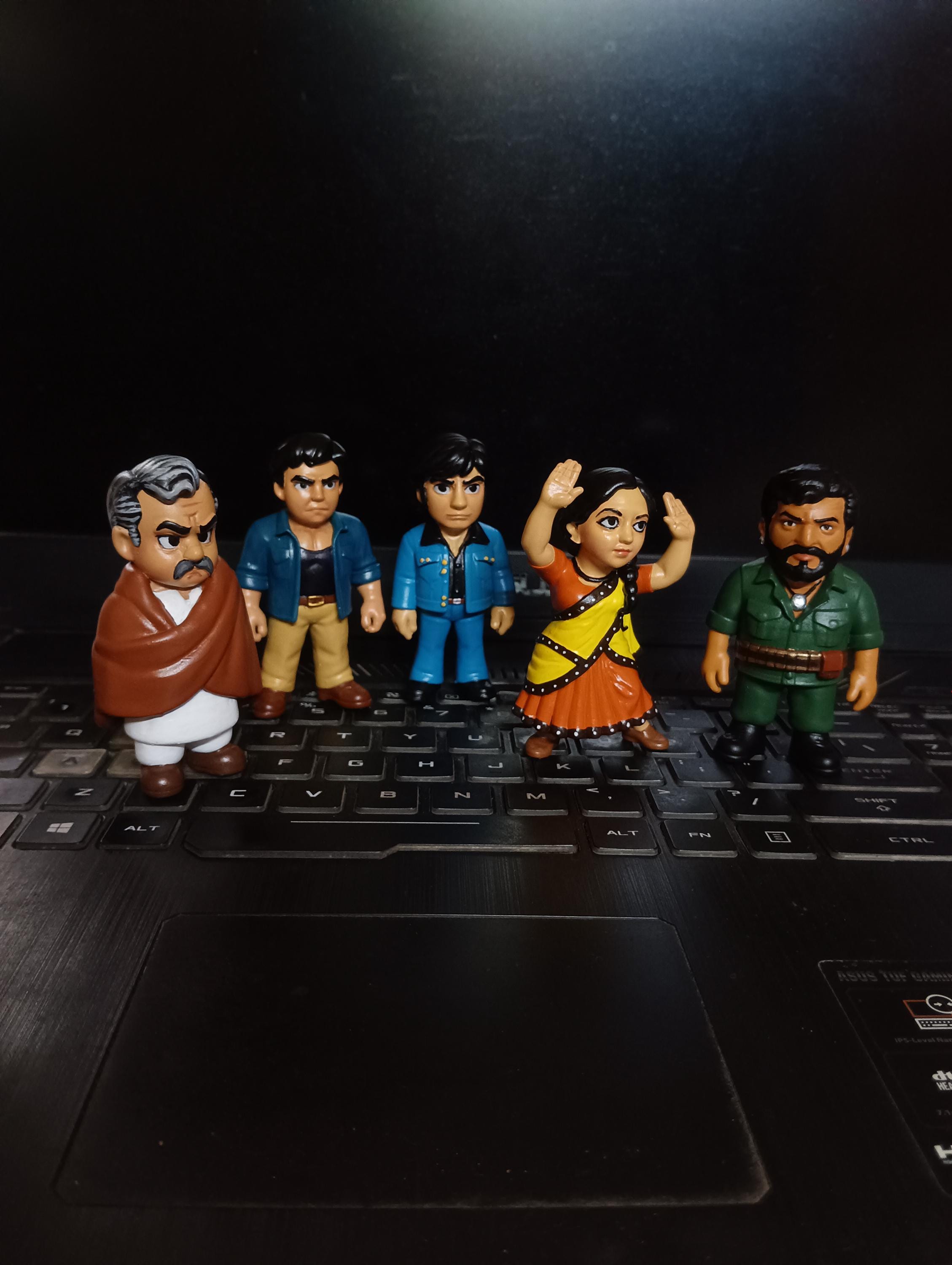 Bollywood Movie Inspired Amitabh Hema Dharmendra Amjad Gabbar Sanjeev ...