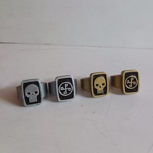 Phantom Rings Skull and Good Mark Zilver Gouden Kleur 3D-print Geschilderd met doos - Hars Model Filmrekwisieten Collectible Kerstcadeau