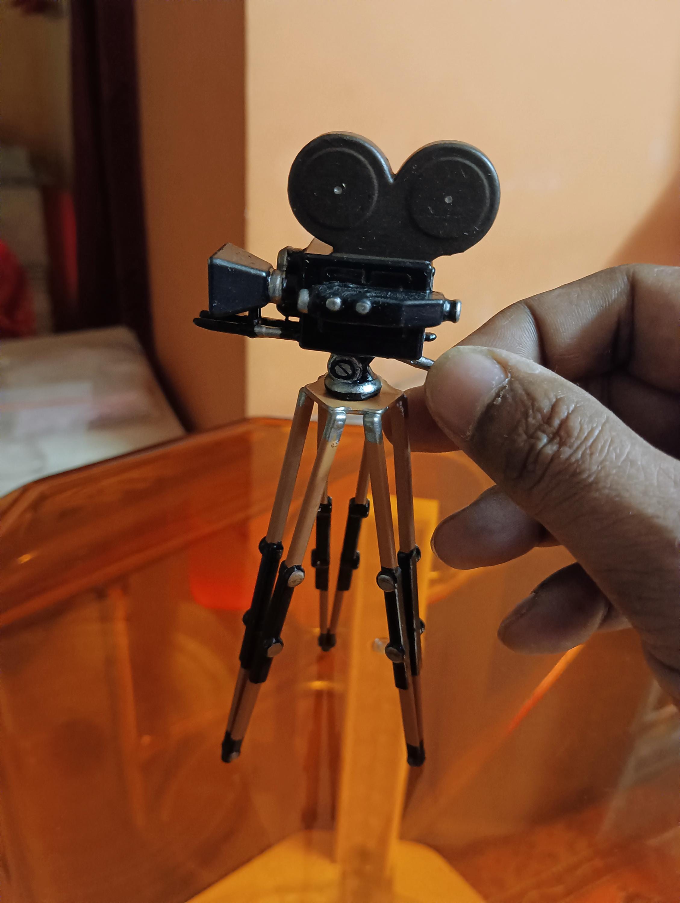 Lot Appareil Photo Kiev Télémétrique – Objectifs, Viseur, Trépieds, Bakélite