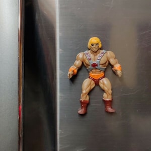 Aangepaste 3D koelkastmagneet Heman MOTU gekleurde handgeschilderde figuur model standbeeld