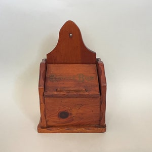 Vtg Wood Recipe Box w/ Hinged Lid Wall Mounted or Countertop Hand Carved Solid Wood Recipe Card Storage