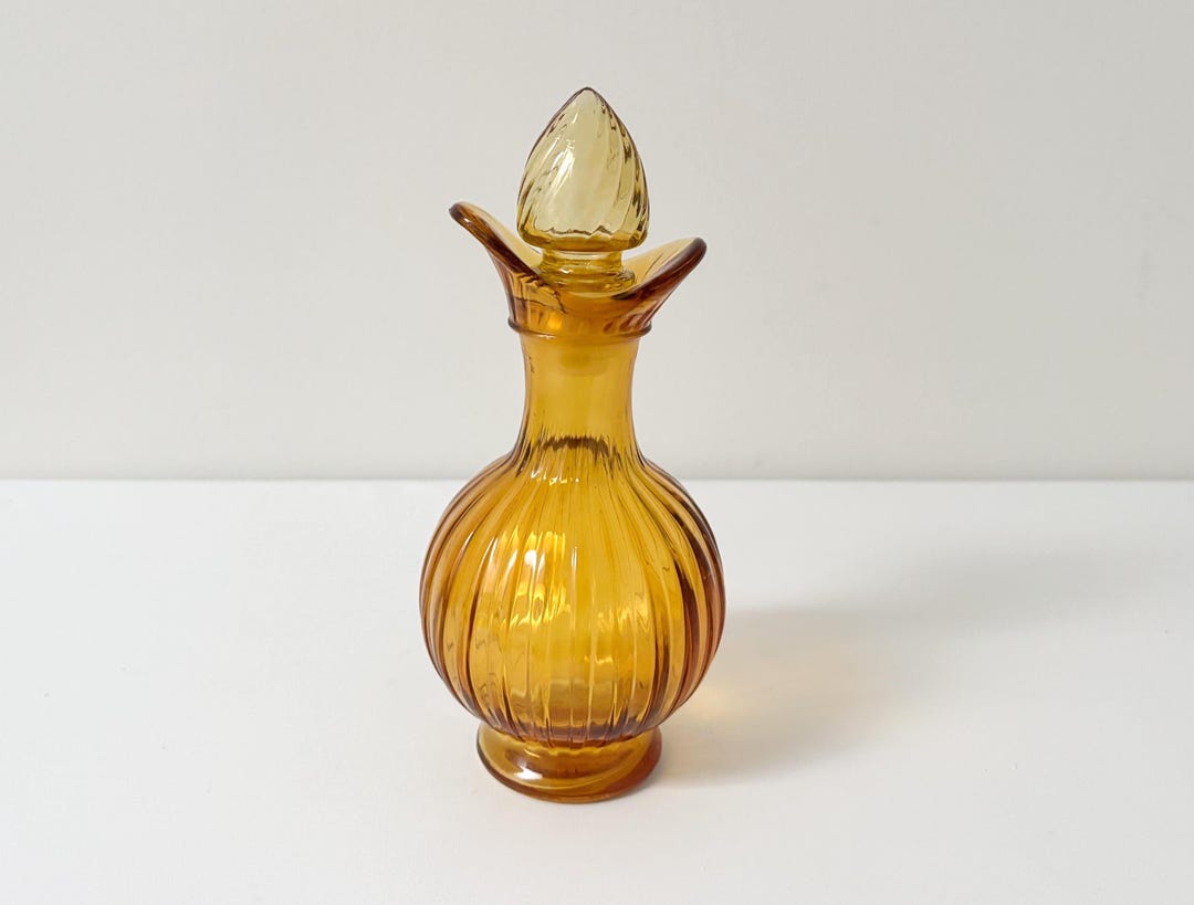 ヴィンテージ かぼちゃ型香水瓶（琥珀色のガラス製、マッチした