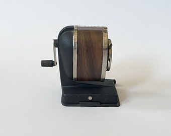 Retro Pencil Sharpener Desktop w/ Vacuum Seal Base Faux Bois Canister  “Boston” Crank Schoolhouse Pencil Sharpener