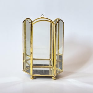 Vtg Glass Curio Cabinet w/ Brass Frame & Mirrored Back and Base Tabletop or Wall Mounted Hexagonal Display Case