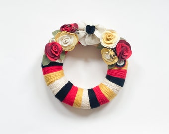 Vtg Handmade Wreath w/ Felt Flowers & Multicoloured Yarn Ring