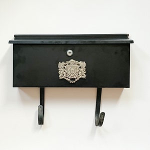 Vtg Black Mailbox Aluminum w/ Silver Coat of Arms Narrow Wall Mounted Letterbox with Newspaper Rack