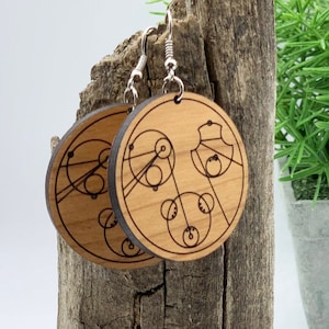 Custom Gallifreyan phrase earrings | Secret Geek collection