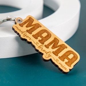 Mama keychain with kids name, customized mom keychain, mom keychain, Mothers Day gift, custom gift for mom, gifts for her gifts for mom image 1