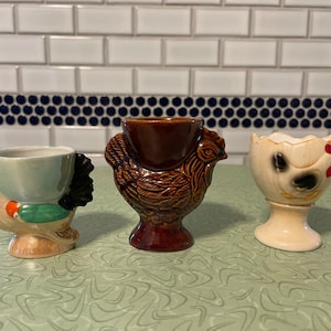 Figural ceramic egg cups, chicken design, buyers choice, farmhouse chic, country kitchen, soft boiled eggs