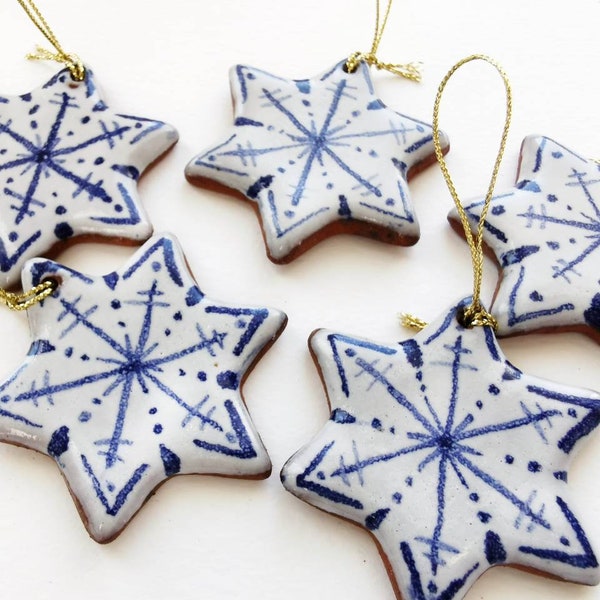 Blue and white Christmas decoration; star; tree ornament; nordic style; rustic; scandinavian hygge.