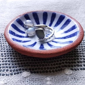 Small pottery dish. Perfect fo rings and trinkets or as salt and pepper bowls. Handmade in terracotta with blue and white majolica glaze. image 2