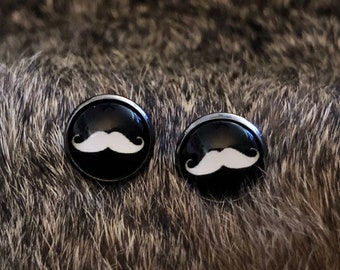 Mustache studs 12mm black and white