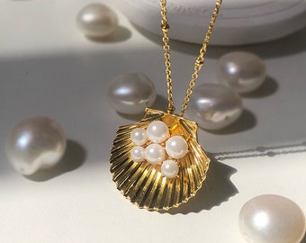 Gold Seashell Necklace, Pearl Necklace, Seashell Charm, Bridesmaid Gifts, Shell Necklace, Dainty Charm, Mermaid Necklace, Bridesmaid Gifts