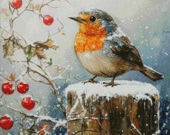 Könnte beinhalten: Ein Rotkehlchen sitzt auf einem schneebedeckten Holzpfosten, mit roten Beeren und einem verschneiten Hintergrund. Das Rotkehlchen hat eine leuchtend orange Brust und blau-graue Flügel.