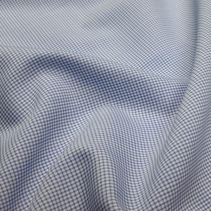 Lichtblauw, lichtgewicht merino wol shirting stof, gemaakt door italiaanse molen Reda