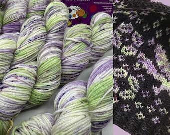 Lavender Garden 400 meters 100 grams Superwash Merino 80/20 Sock Yarn Wool Hand-dyed in Alberta  Canada Purple Green Speckled Skein