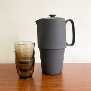 Jarra vintage de cerámica negra mate Iroquois de Michael Lax, década de 1950