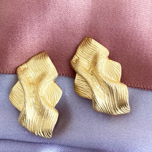 Norma Jean Gold Tone Clip Earrings, Vintage Textured Earrings, 1980&#39;s Chunky Jewelry