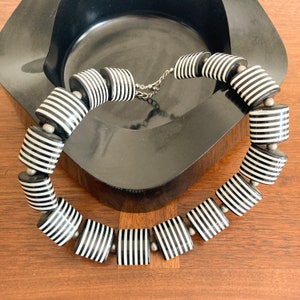 Schwarz und weiß Kragen Halskette, Vintage verstellbare Chunky Halskette, Statement Schmuck, Vintage 1990er Jahre Halskette