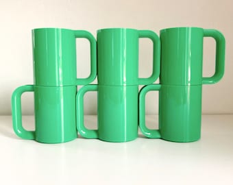 Vignelli for Heller MaxiMugs：1960年代イタリア製グリーンプラスチックマグカップ、6個セット