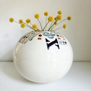 Postmodern Ceramic Orb Vase by K. Freeman: 1980s Pomo Pottery