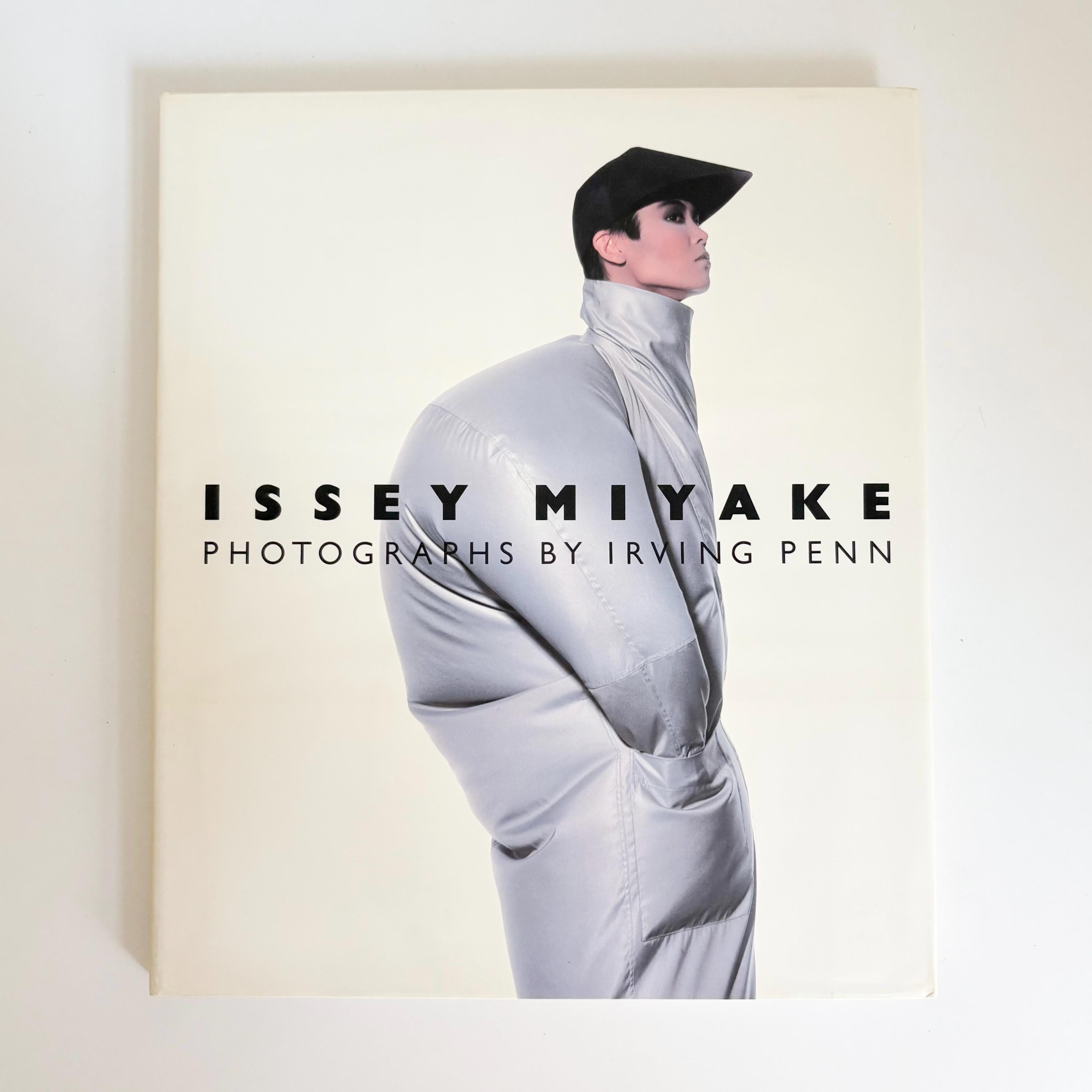 Issey Miyake by Irving Penn 写真集 ISSWY MIYAKE 三宅一生写真