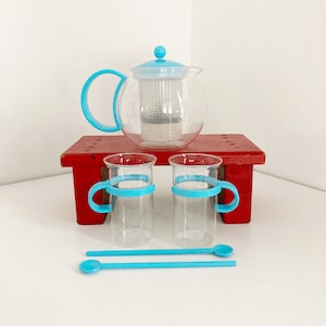 Bodum Glass Tea Set with Glass Mugs and Stirrers, Vintage Bodum Teapot and Glasses with Blue Accents, 1980s Bodum Glass Mugs