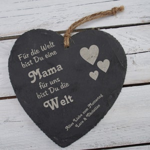 Großes Schiefer-Herz Geschenk Muttertag Motiv „Welt Mama" mit Wunschgravur